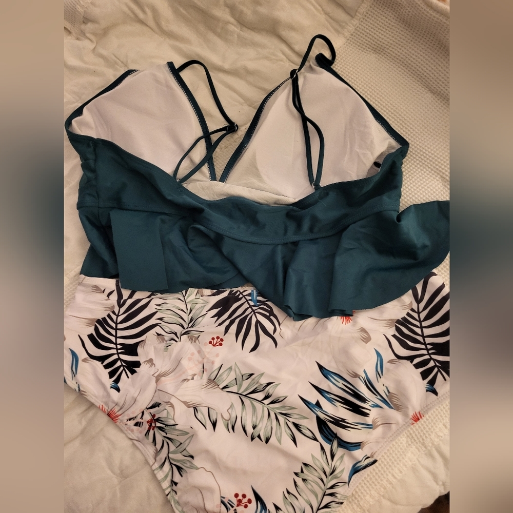 2 piece swim suit